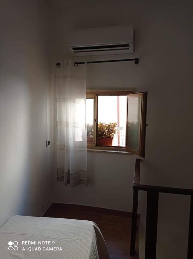 L' Altra Casa Apartment Bari Bagian luar foto