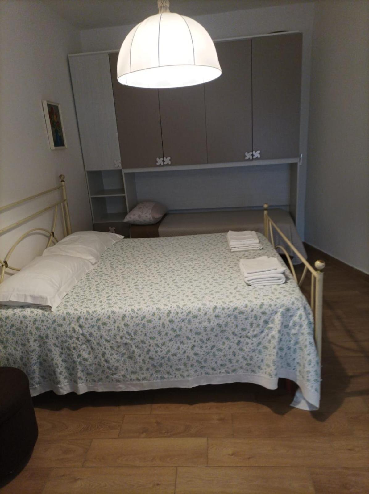 L' Altra Casa Apartment Bari Bagian luar foto
